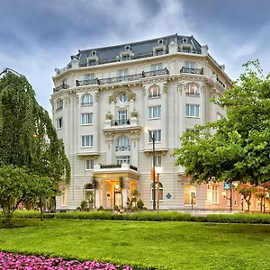 5* Ξενοδοχείο Carlton